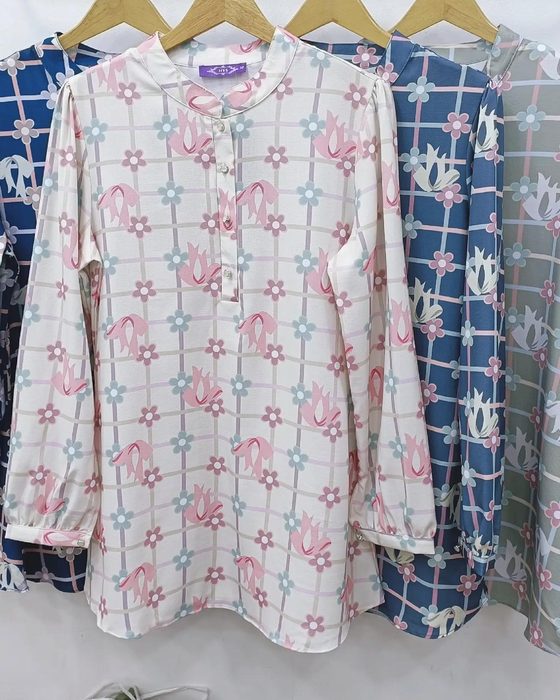 Blouse muslimah corak floral, Ratu Fesyen