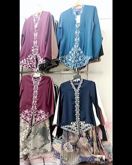 Kebaya bersulam koleksi Ratu Fesyen, pemborong baju muslimah di Kuala Lumpur